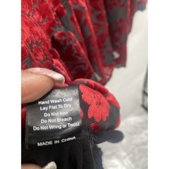 POL Women’s Red Floral Velvet Burnout Babydoll Oversized Boho Top Sz S - Picture 6 of 7